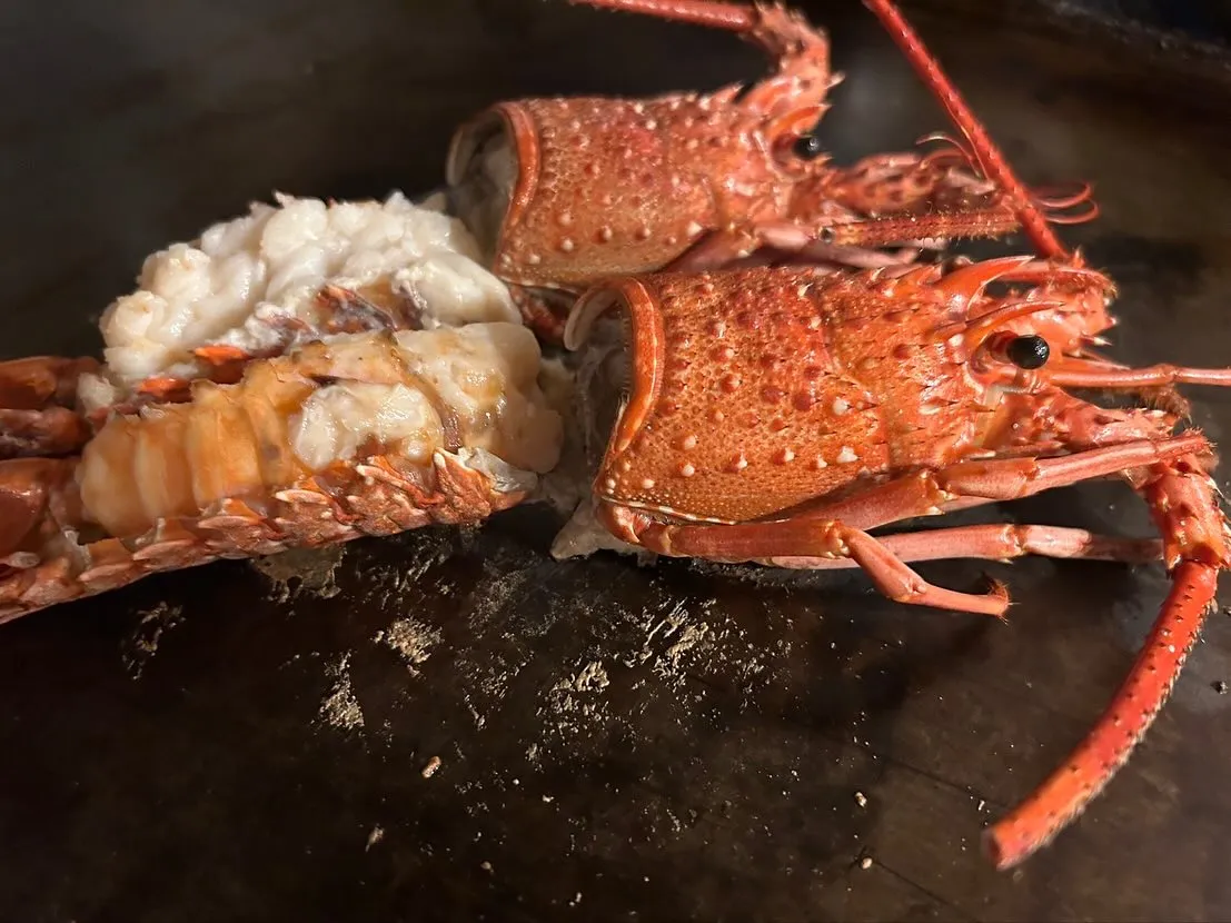 この間伊勢海老のコース予約を頂きましたが